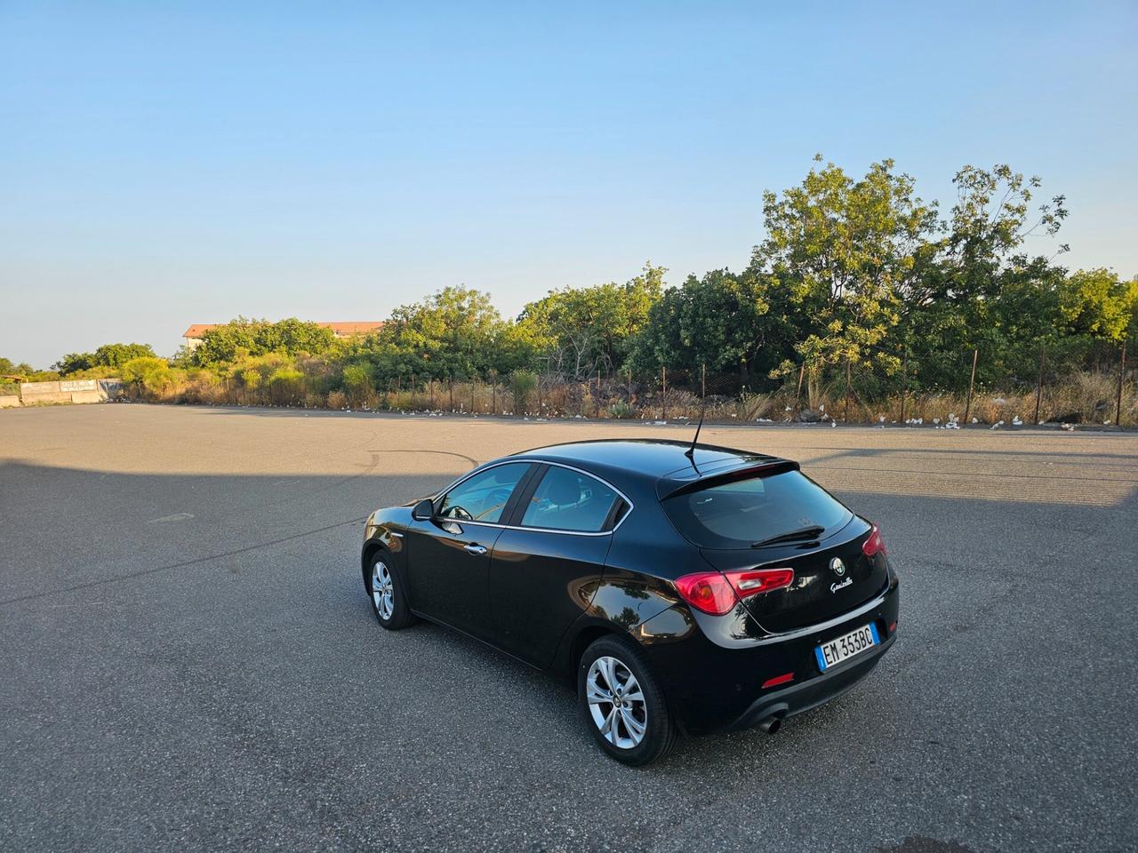 Alfa Romeo Giulietta 1.6 JTDm-2 105 CV Distinctive Block System