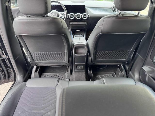 MERCEDES-BENZ B 180 d Automatic AMG Line Premium