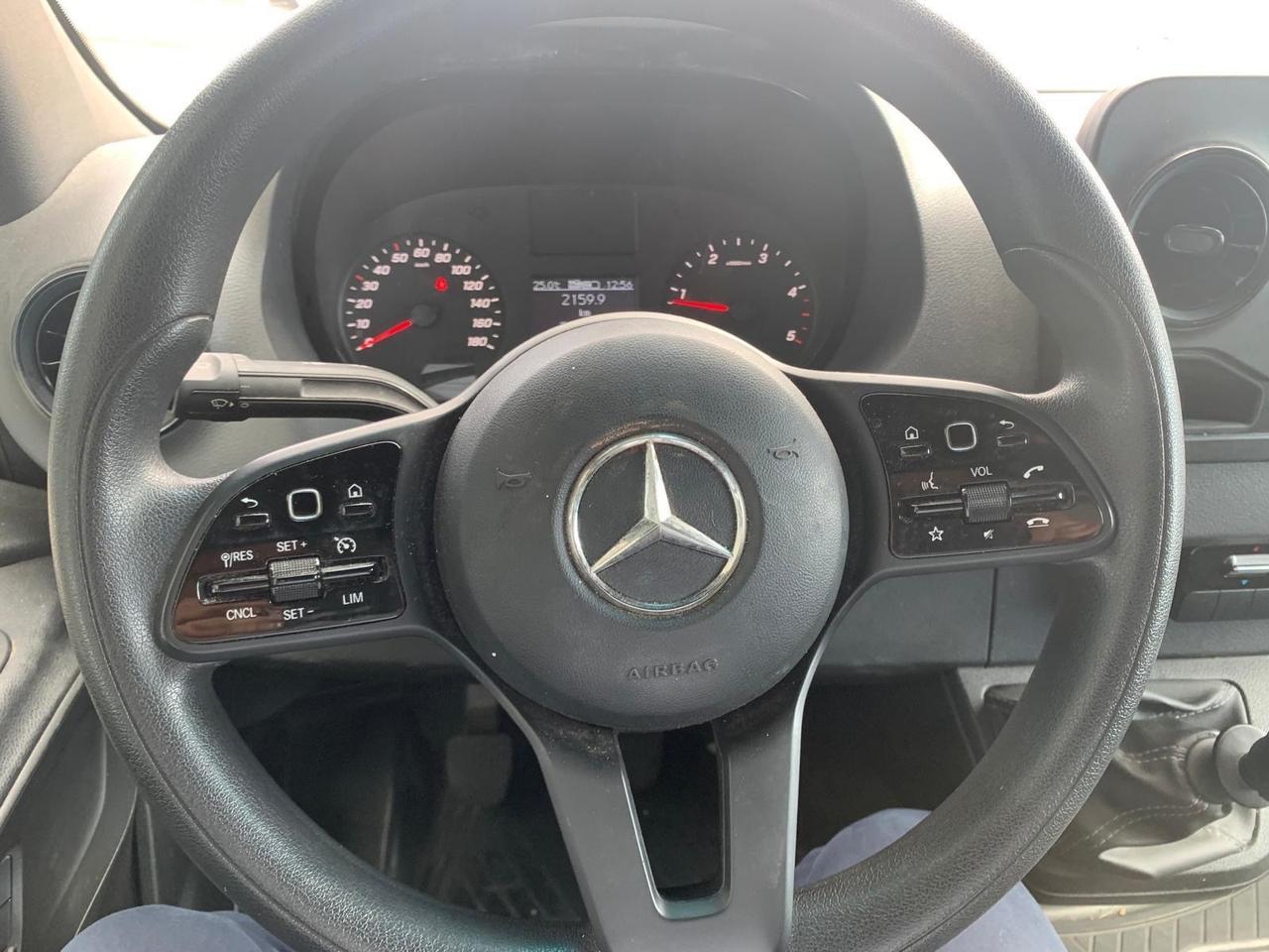 Mercedes Benz 317 cdi sponda idraulica