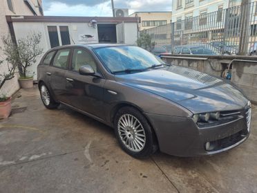 Alfa Romeo 159 1.9 JTDm 16V Sportwagon Distinctive
