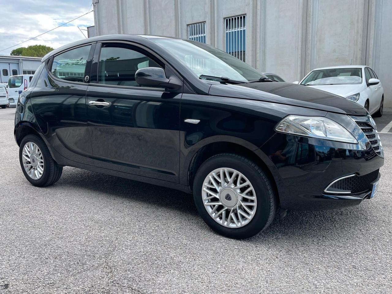 Lancia Ypsilon Ecochic Benz/Metano - Uniprop. - KM Reali