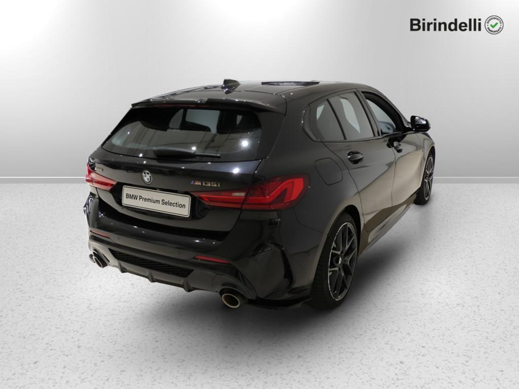 BMW Serie 1 (F40) - M 135i xDrive
