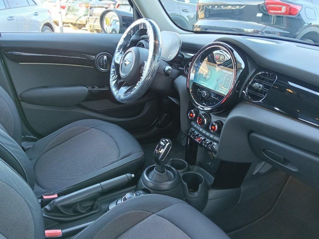 MINI Cooper 1.5 Essential 5 porte AUTOMATIC