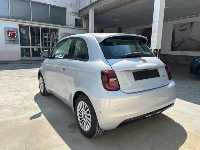 FIAT 500e Berlina 42 kWh + PACK TECH PREZZO REALE