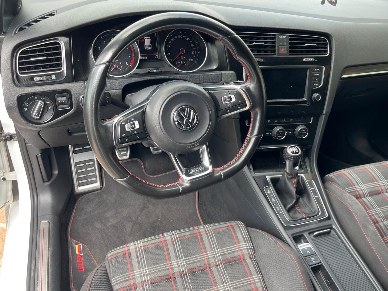 Volkswagen Golf GTI Performance 2.0 TSI 3p. BlueMotion Technology