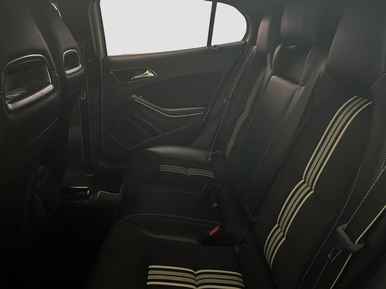 Mercedes-benz GLA 180 d Automatic Premium 2017