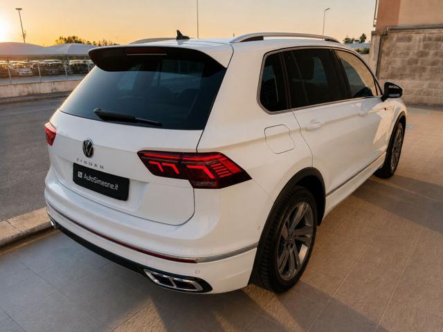 VOLKSWAGEN Tiguan 2.0 TDI 150 CV SCR DSG R-Line LUCI AMBIENTE