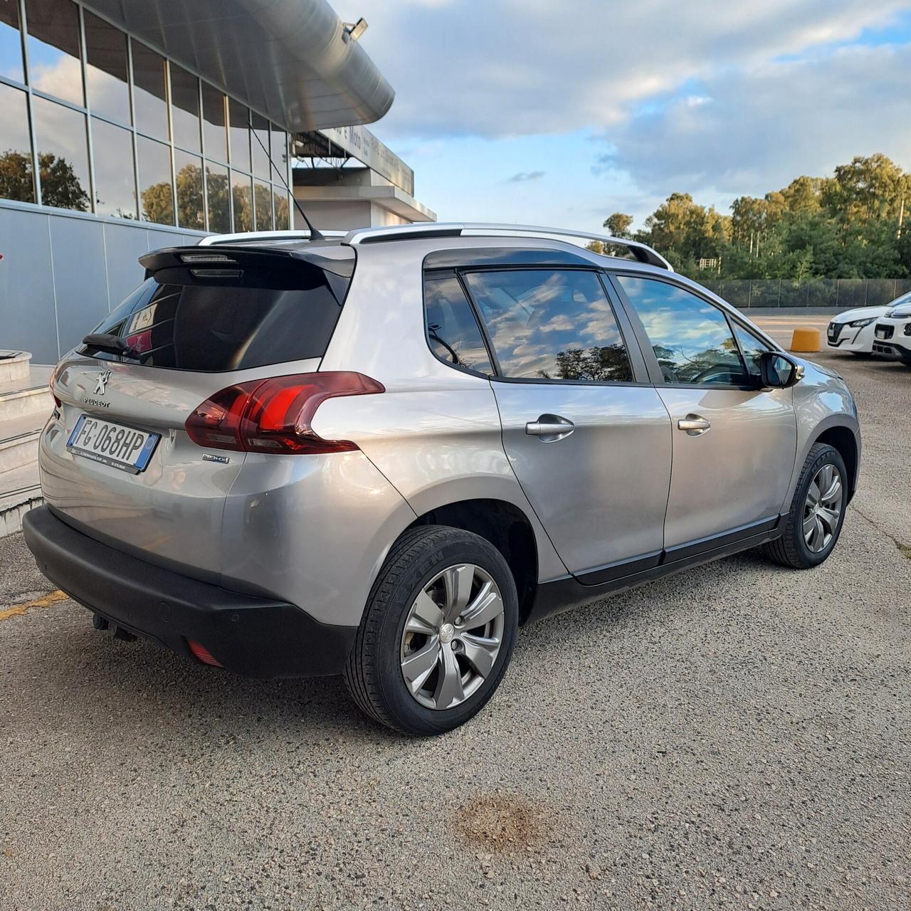 Peugeot 2008 1.6 Hdi 75 Cv Active