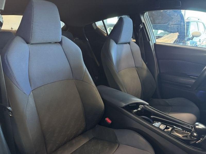 Toyota C-HR 1.8 Hybrid CVT Style