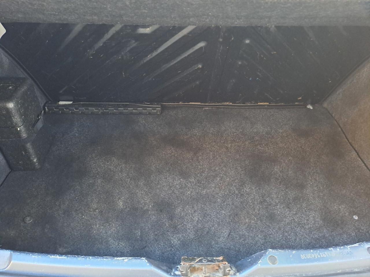 Peugeot 206 Plus 1.1 60CV 5p. Urban GPL