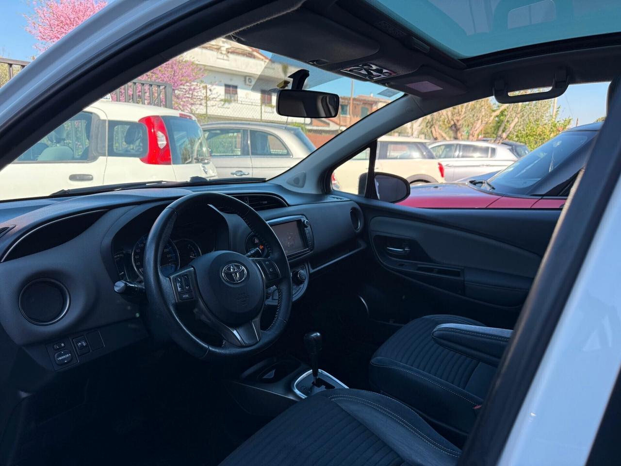 Toyota Yaris 1.5 Hybrid 5p - Full opt - Automatica - Tutto incluso