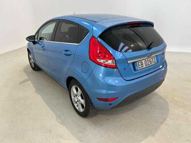 Ford Fiesta 1.4 5 porte Bz.- GPL Titanium NEOPATENTATI