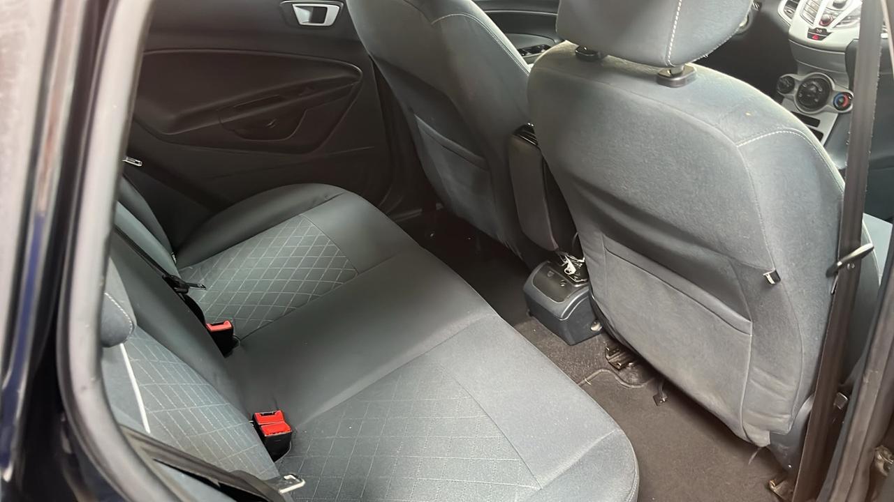 Ford Fiesta Ikon 1.4 5 porte Bz.- GPL