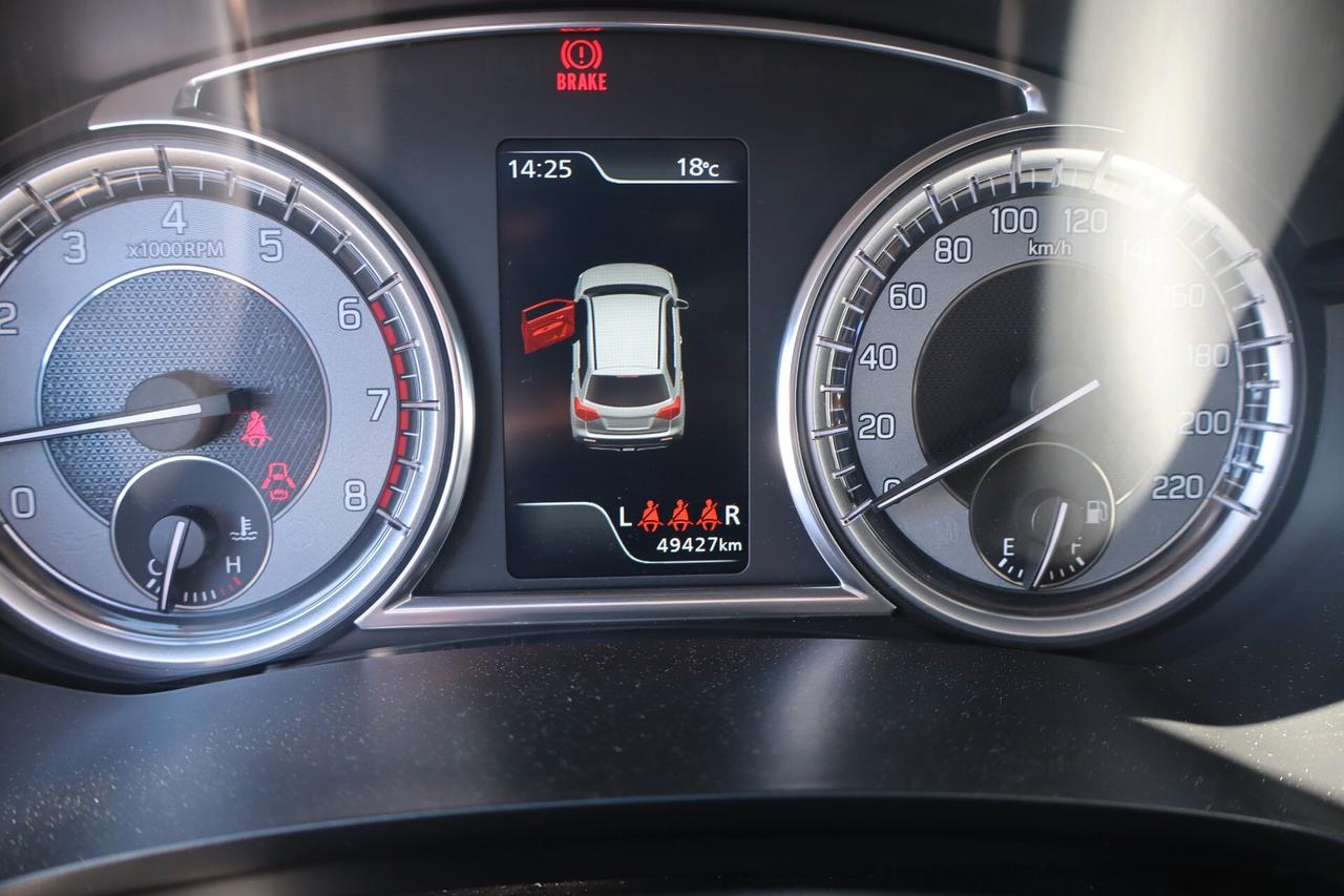 Suzuki Vitara 1.4 Hybrid Top