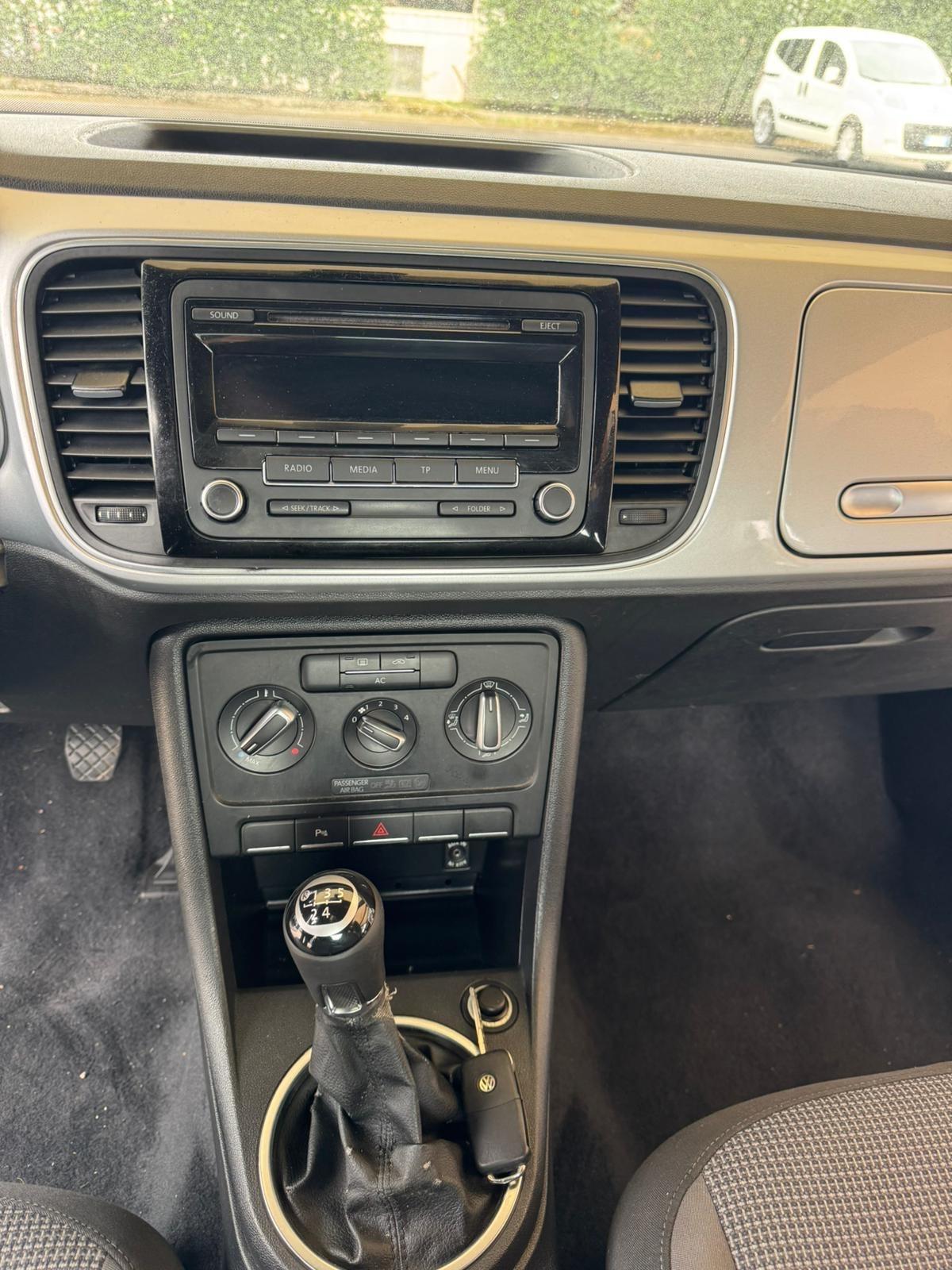 Volkswagen Maggiolino 1.6 TDI Design