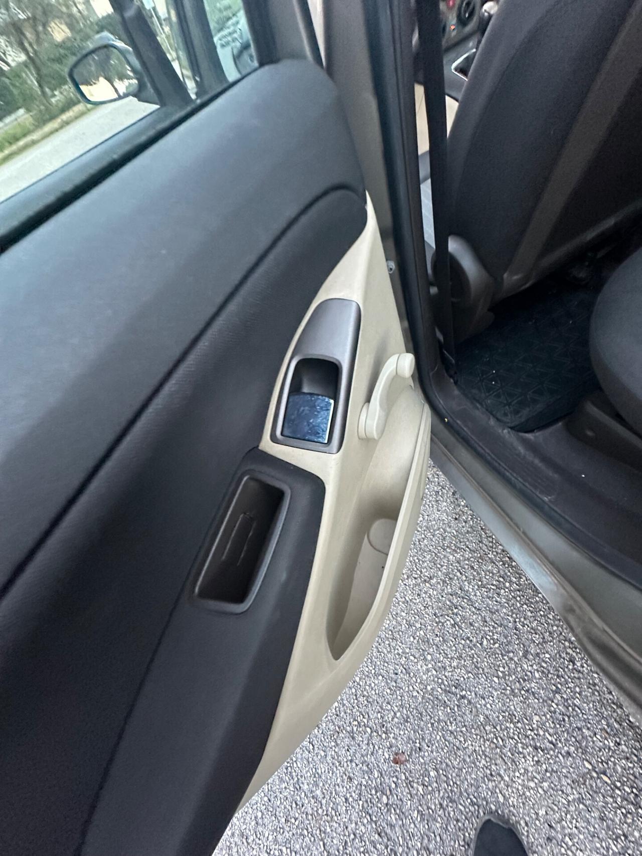 Lancia MUSA 1.3 Multijet 16V 90 CV neop. 2007