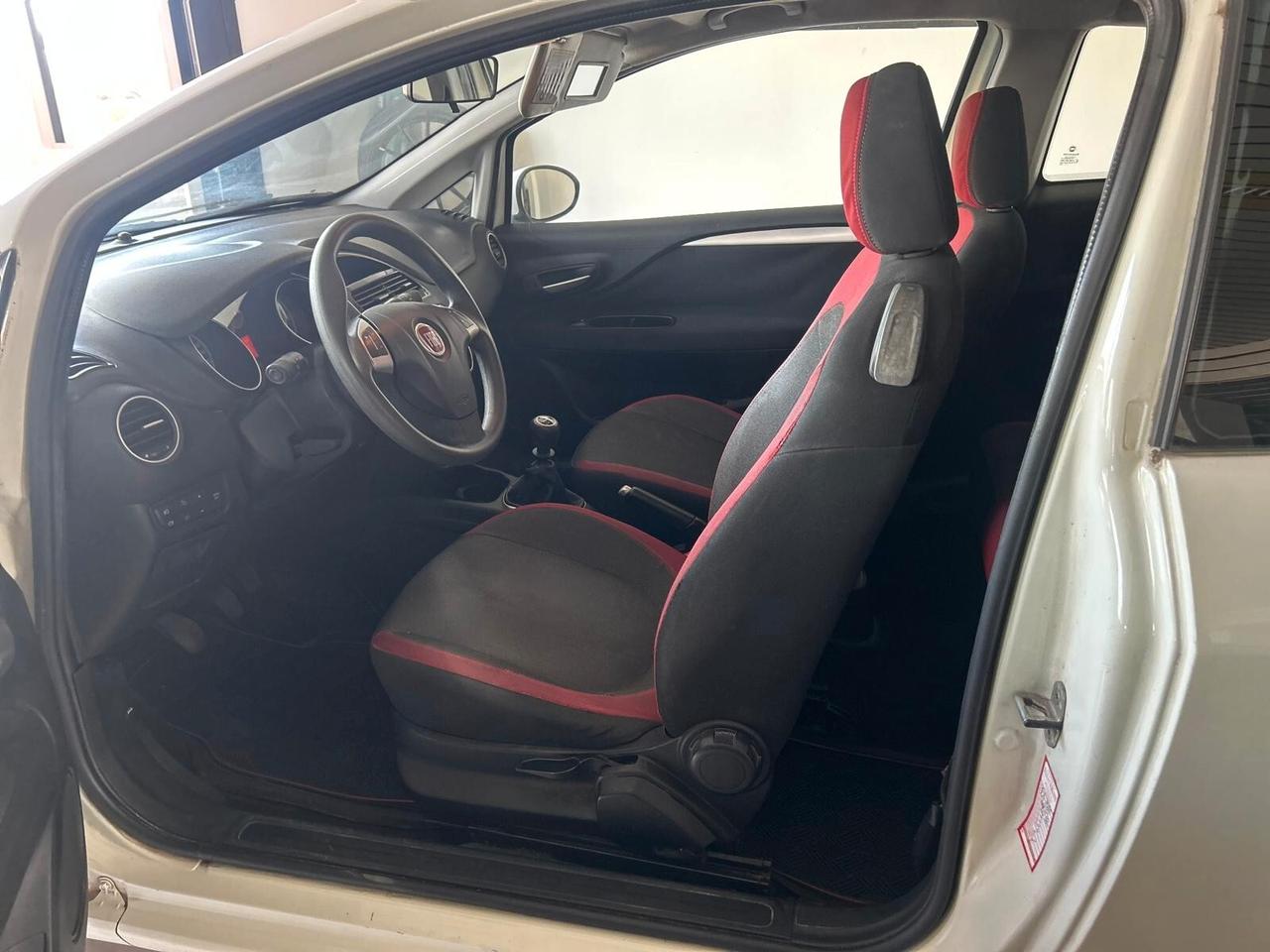 Fiat Punto 1.4 8V 3 porte Easypower Virgin Radio