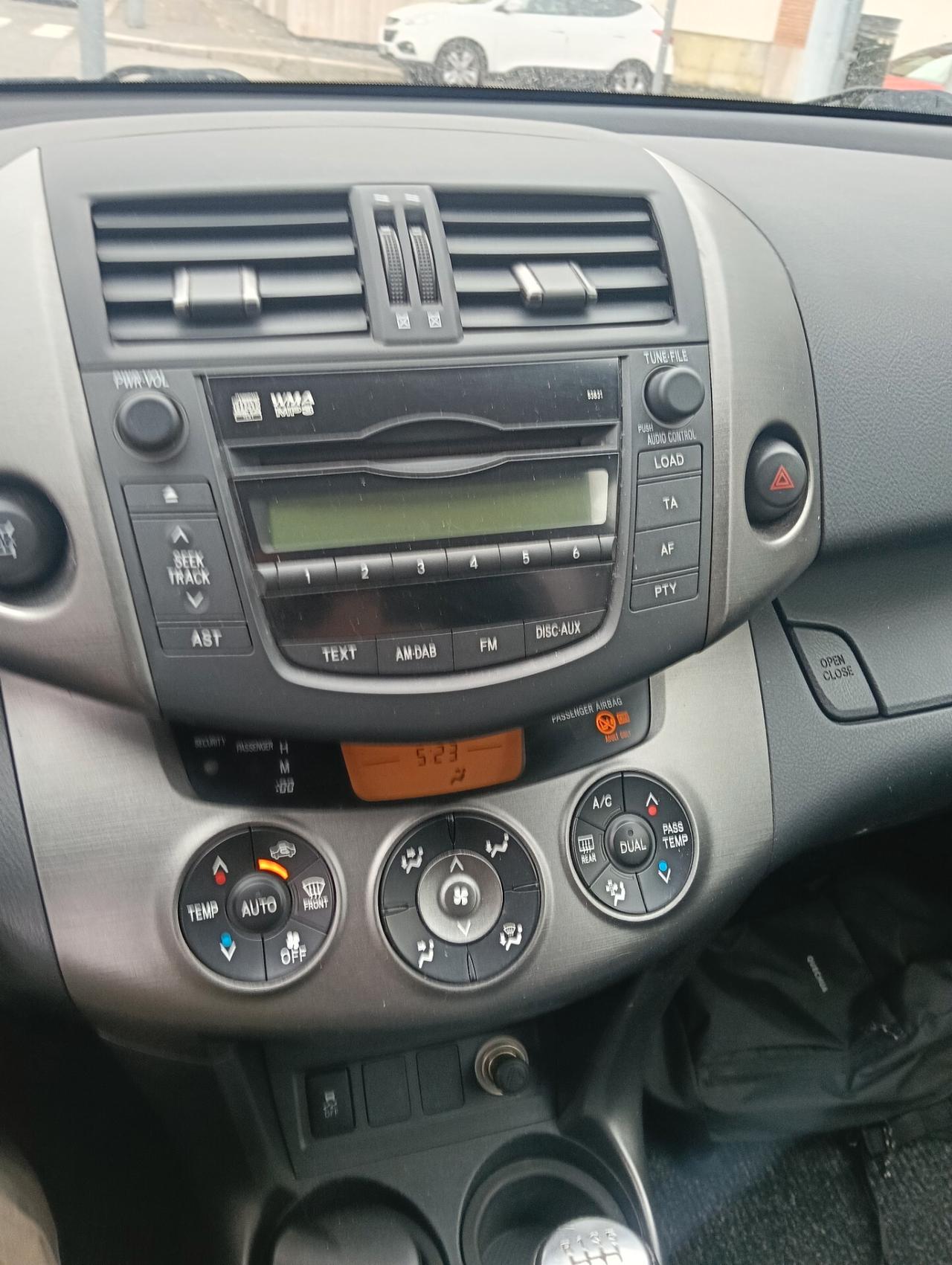 Toyota RAV 4 RAV4 Crossover 2.2 D-4D 150 CV DPF Luxury