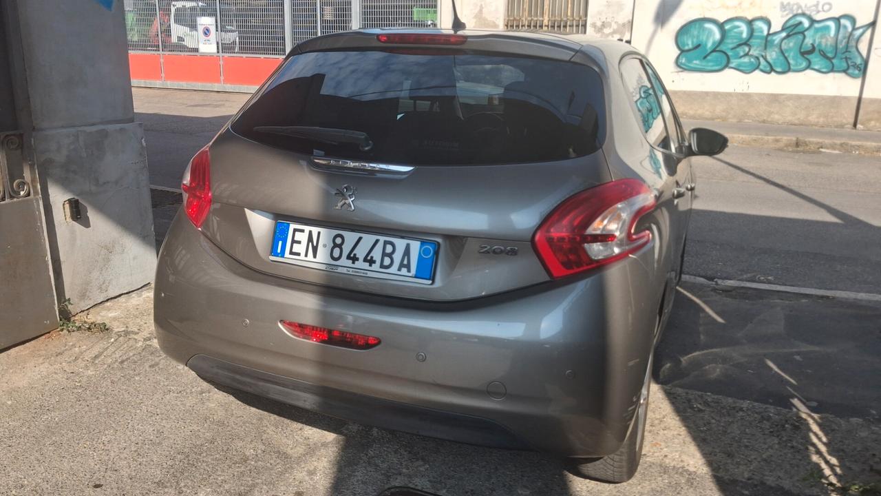 Peugeot 208 1.2 VTi 82 CV 5 porte Allure