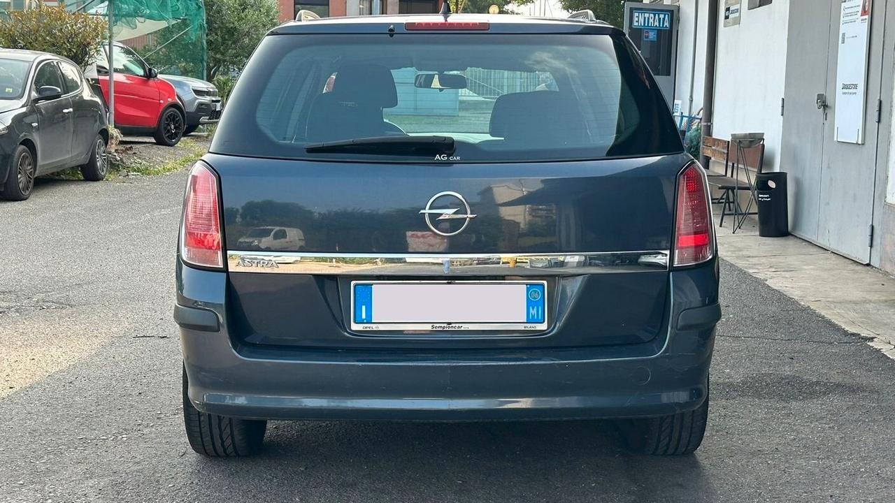 Opel Astra 1.4 16V Twinport SW Enjoy * 62.000 KM *
