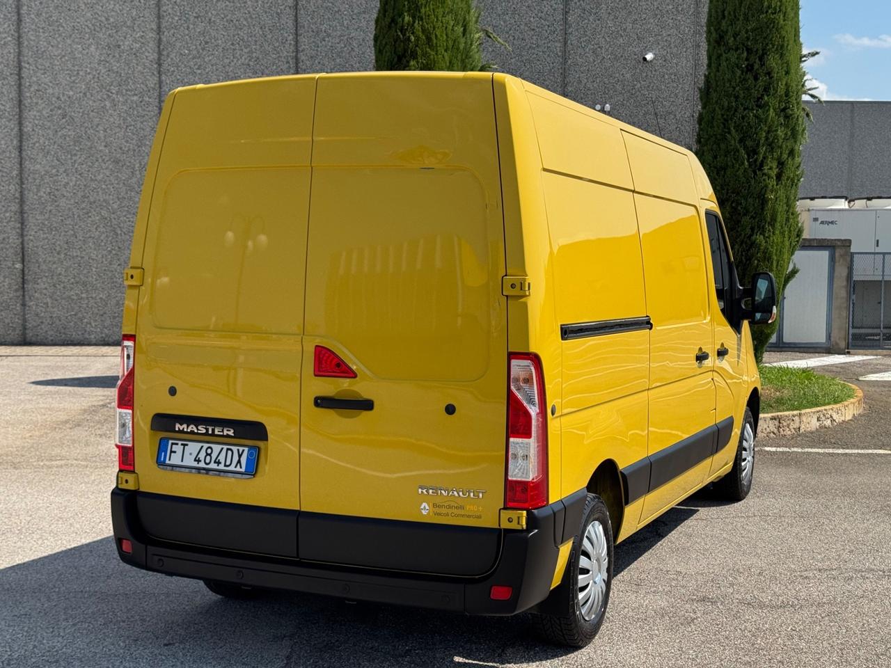 Renault Master 2.3 Dci 130cv L2H2
