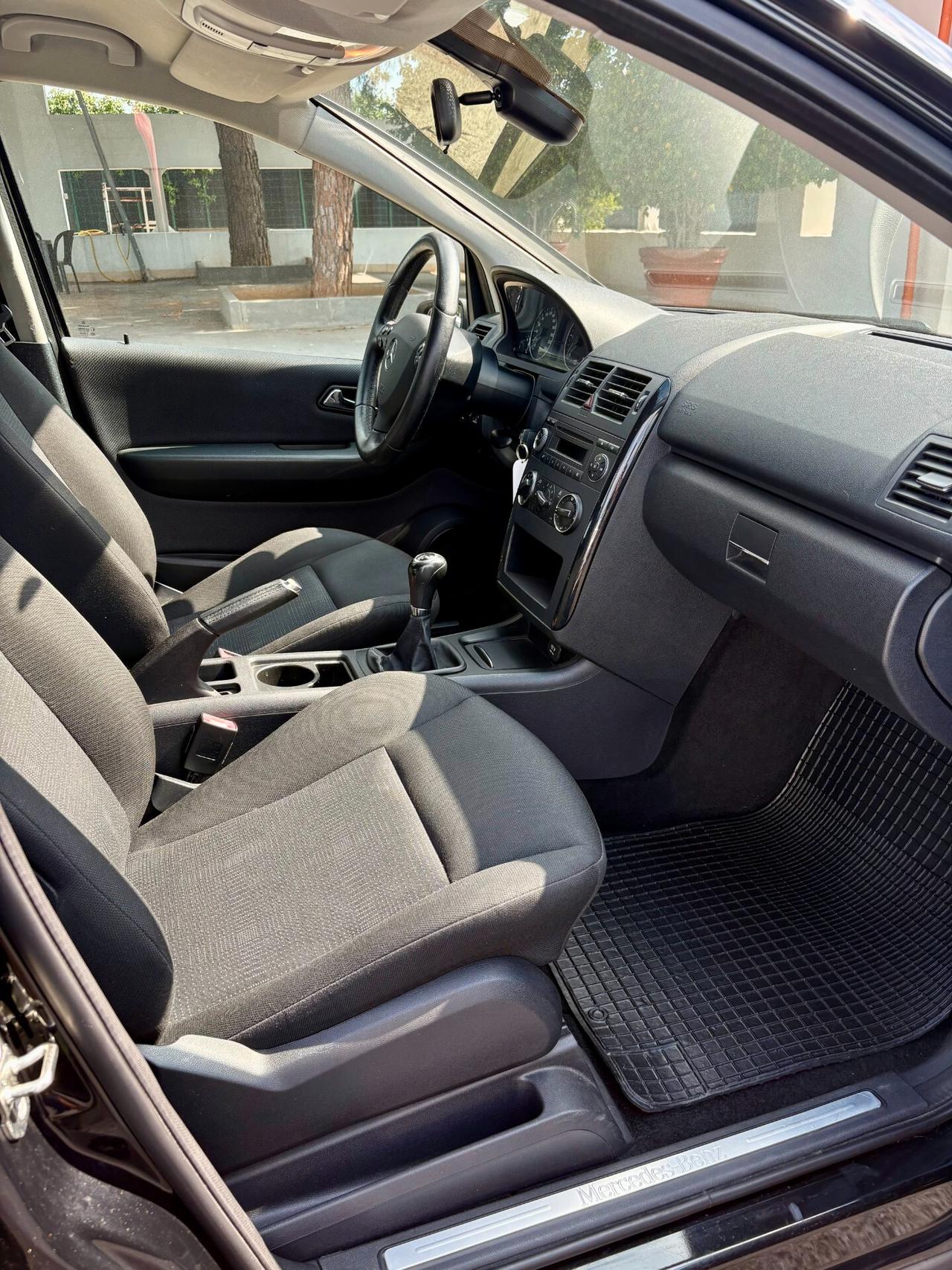 Mercedes-benz A 160 CDI BlueEFFICIENCY