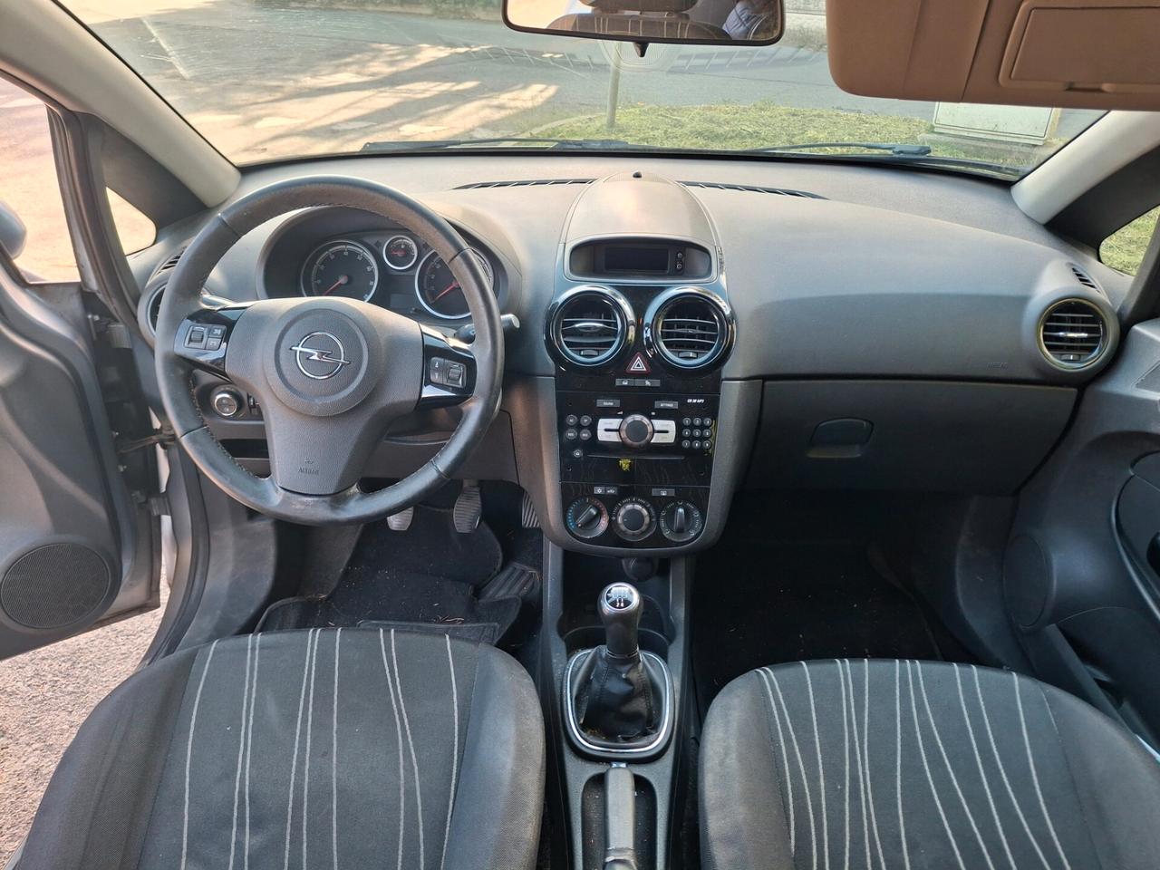 Opel Corsa 1.2 80CV 5 porte GPL-TECH Edition