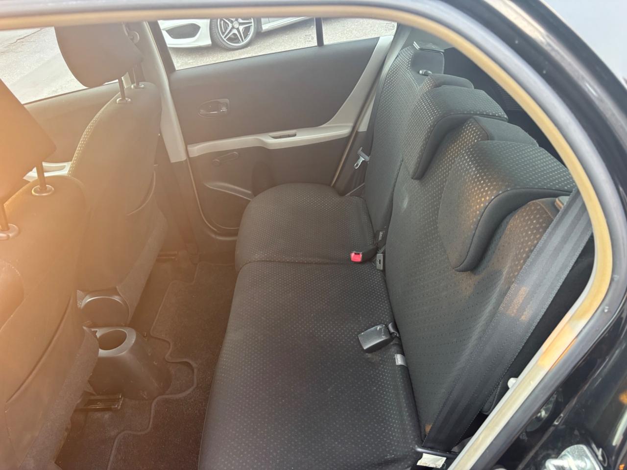 Toyota Yaris 1.3 5 porte Sol-2011