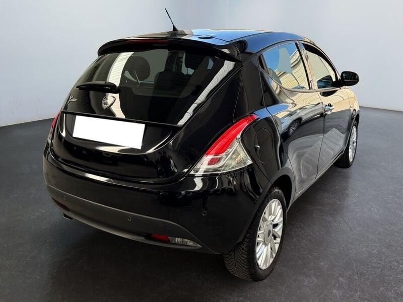 Lancia Ypsilon 1.2 69 cv Silver
