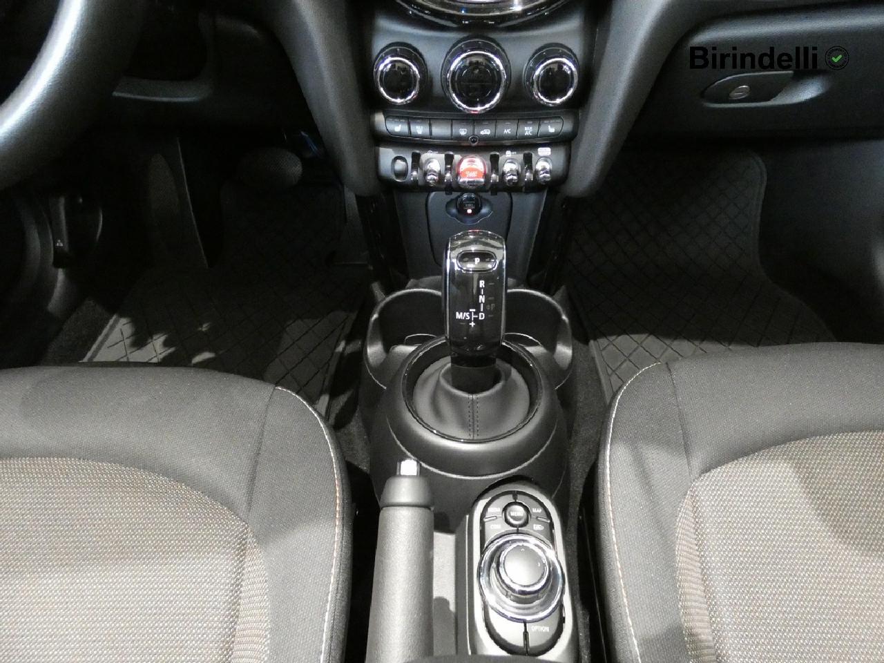 MINI Mini Cabrio (F57) - Mini 1.5 Cooper Classic Cabrio