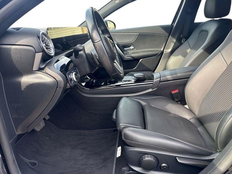 Mercedes-Benz Classe A A 180 d Sport Night edition auto