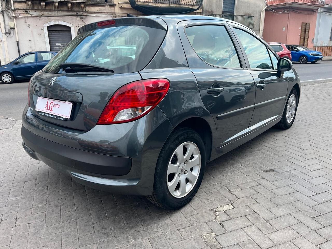 Peugeot 207 1.4 HDi 70CV FAP 5p. X Line