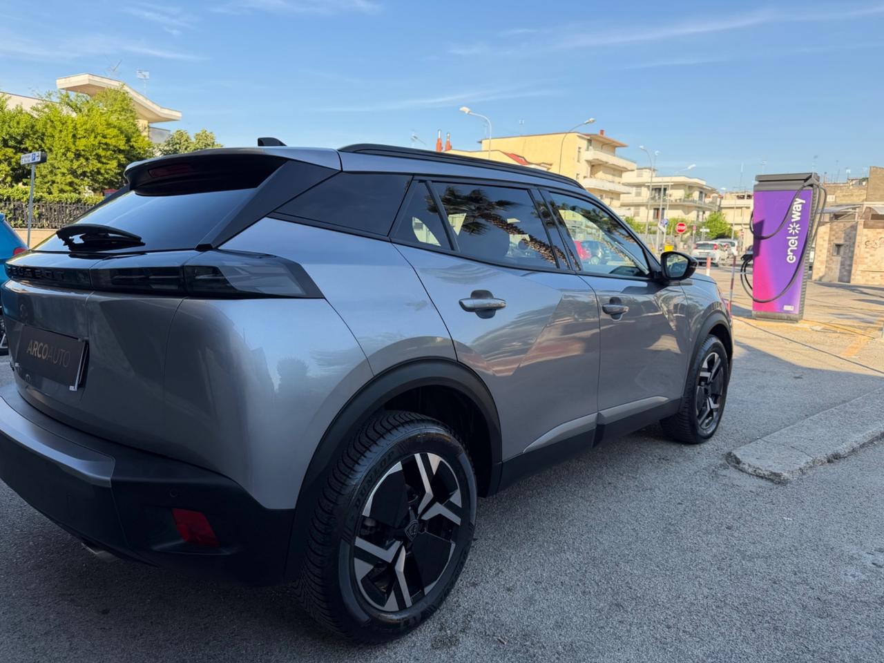 Peugeot 2008 BlueHDi 130 S&S EAT8 Allure