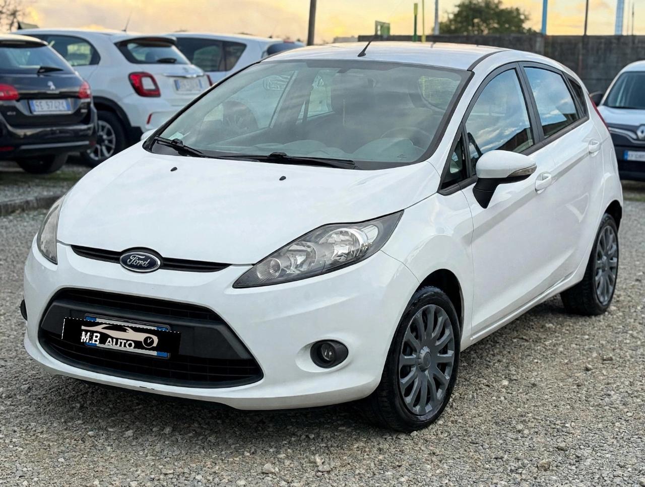 Ford Fiesta 1.4 16V 5p. Bz.- GPL Titanium Bs.