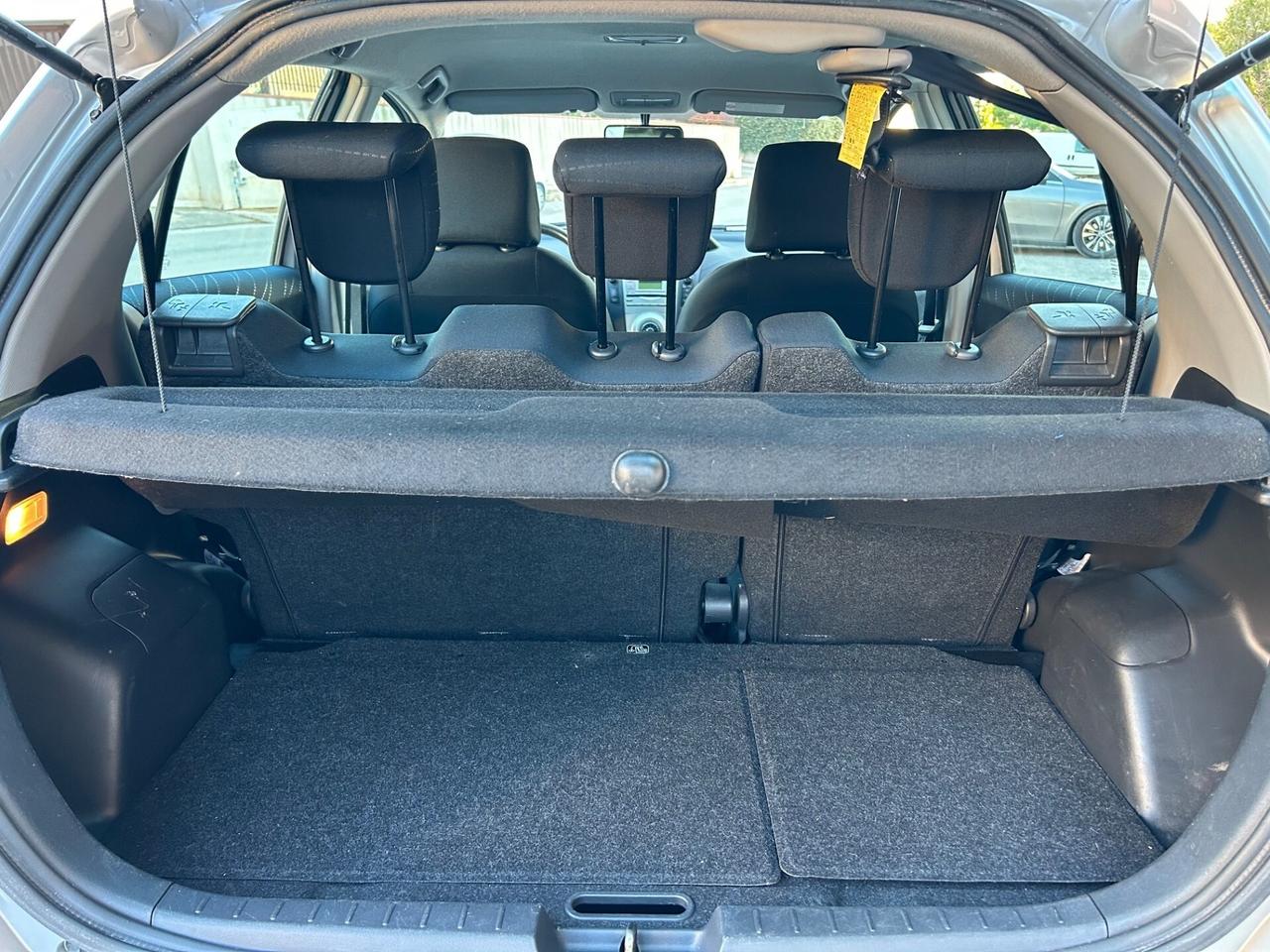 Toyota Yaris 1.3 benz ideale per neo patentati