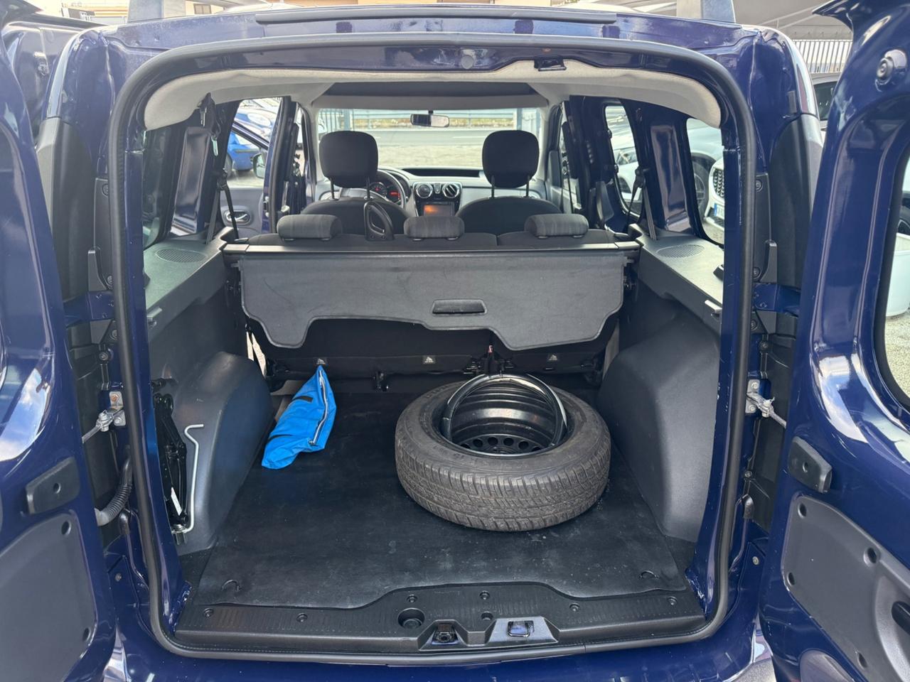 Dacia Dokker 1.6 8V 100CV Start&Stop GPL Lauréate