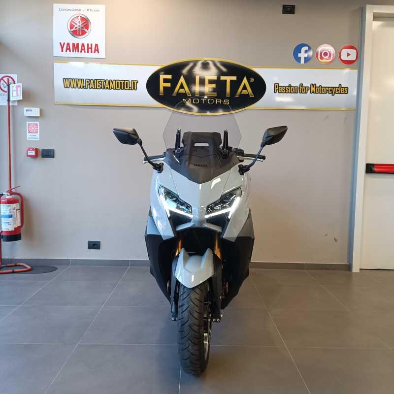 Yamaha T-Max 560 Tech Max - 2025