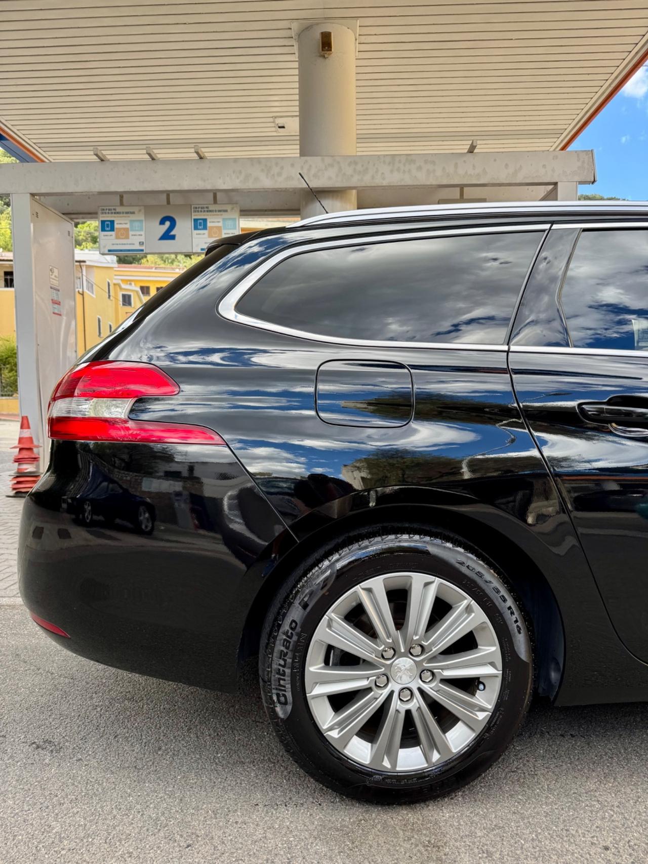 Peugeot 308 BlueHDi 130 S&S EAT8 Allure