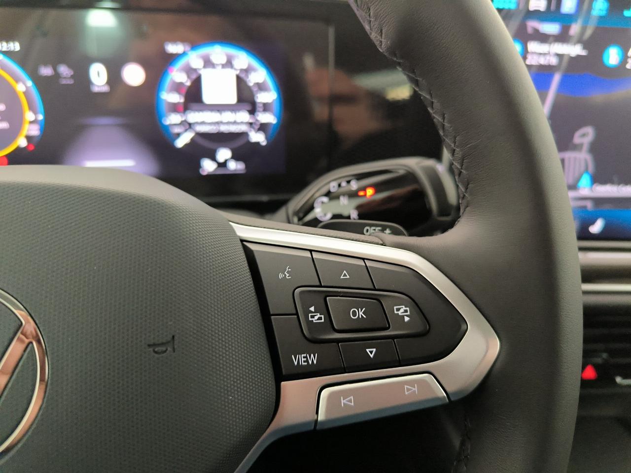 Volkswagen Passat 1.5 tsi ehybrid business 204cv dsg