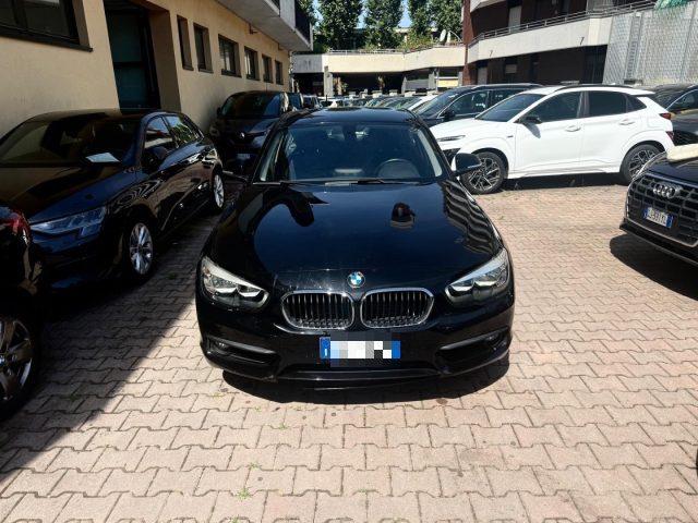 BMW 118 i 5p. Advantage