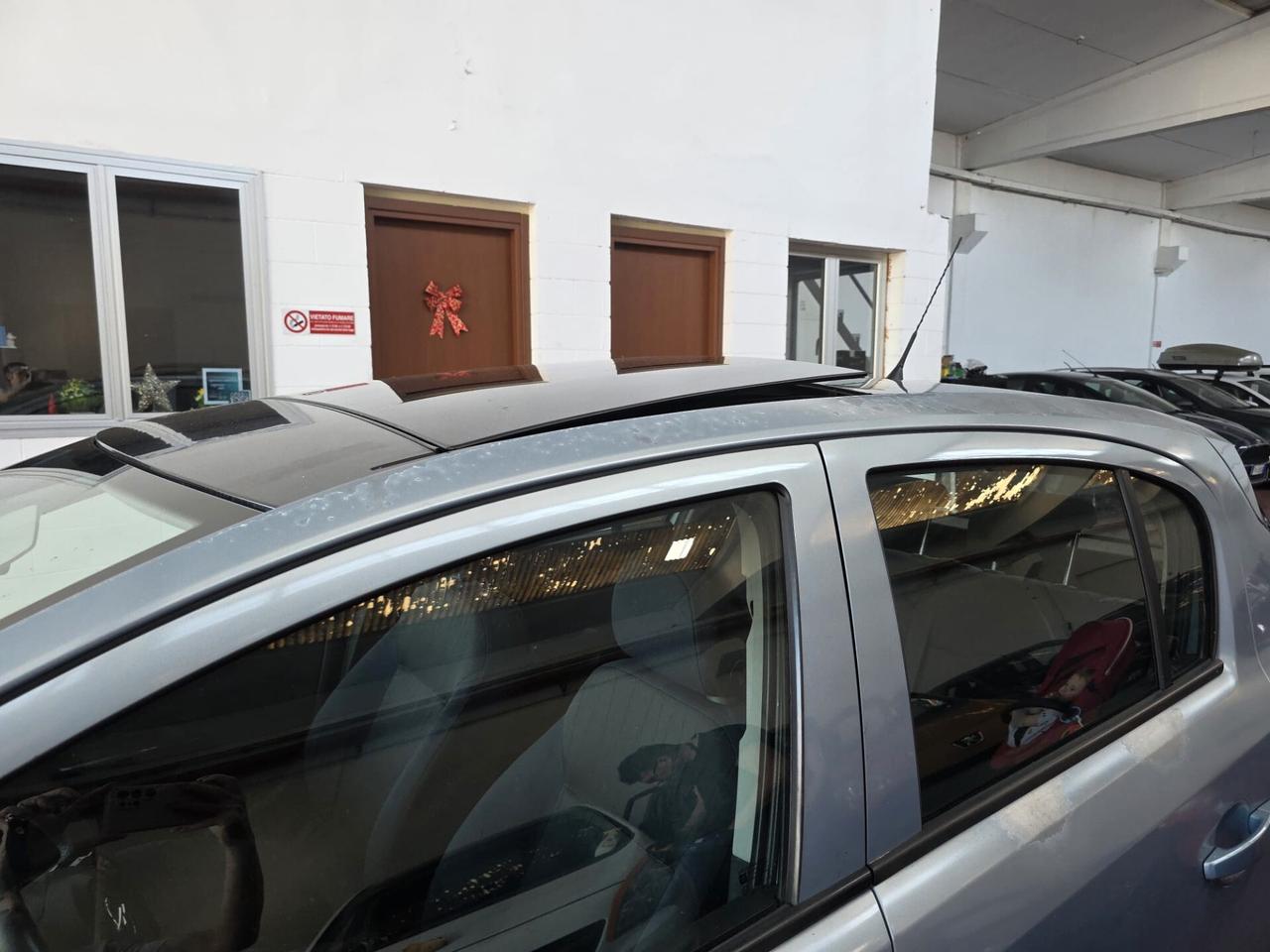 Opel Corsa 1.2 5 porte Cosmo NEOPAT