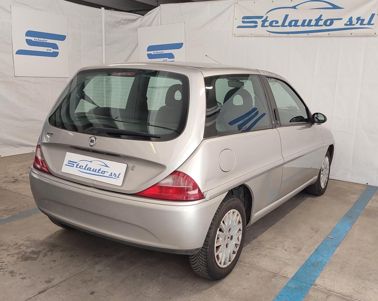 Lancia Y 1.2i cat Elefantino Blu NEOPATENTATO
