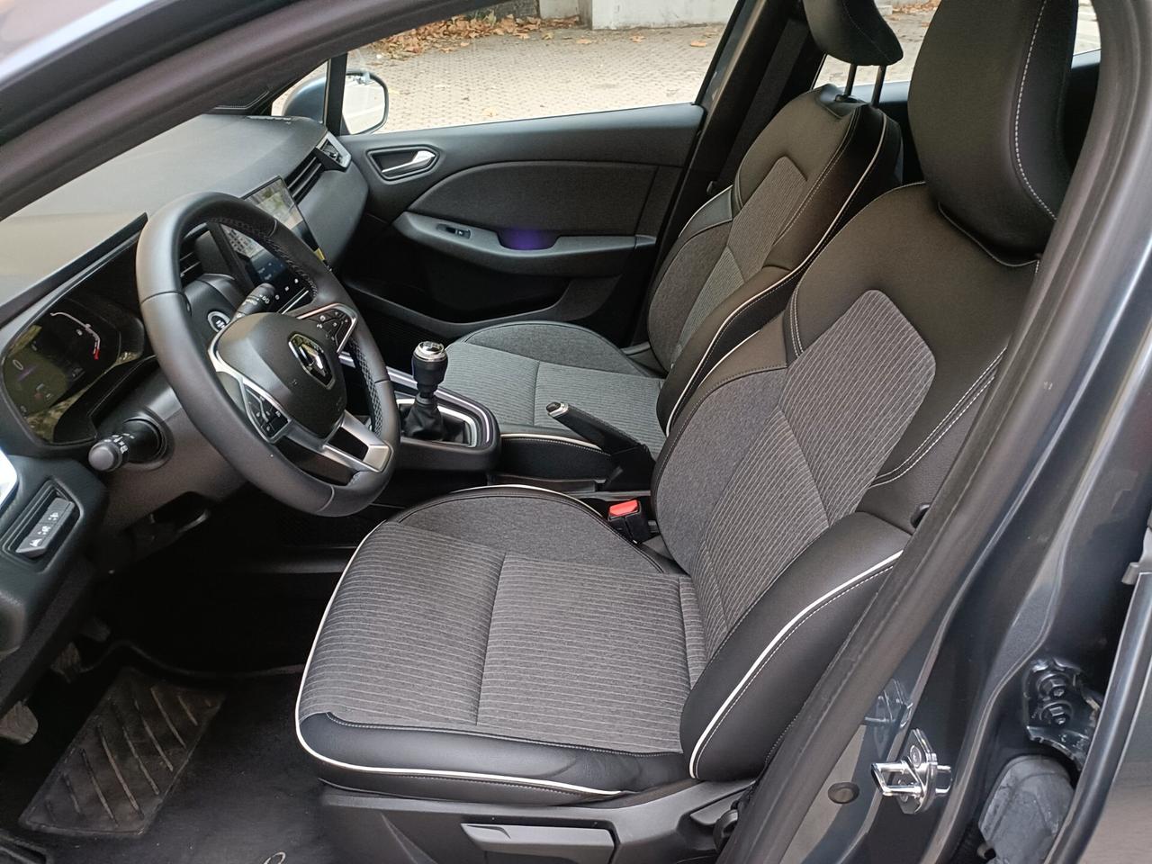 Renault Clio TCe 90 CV 5 porte Techno