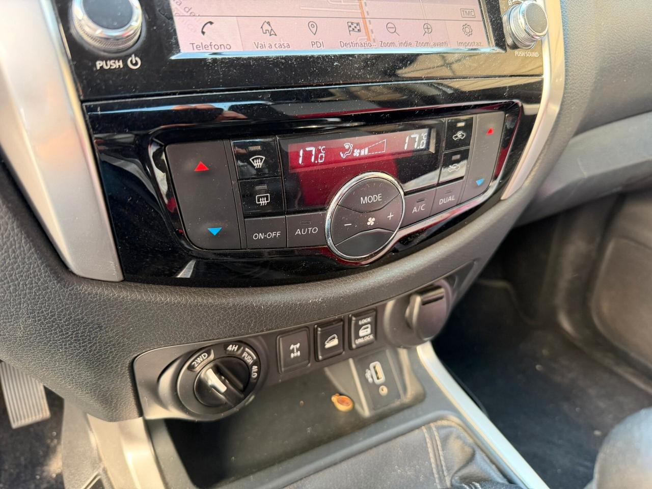 Nissan Navara 2.3 dCi 4WD Double Cab N-Connecta