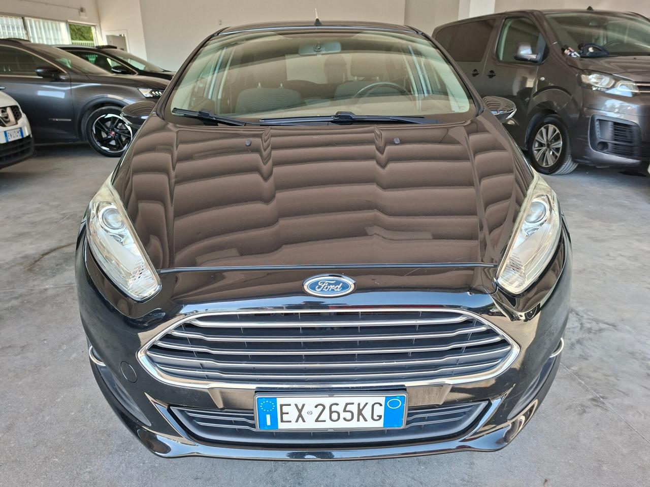 Ford Fiesta 1.5 TDCI / CINGHIA FATTA / DA NEOPATENTATI