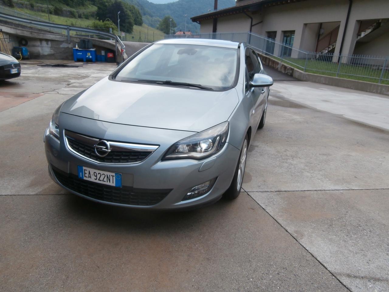 Opel Astra 1.7 CDTI 110CV 5 porte Cosmo