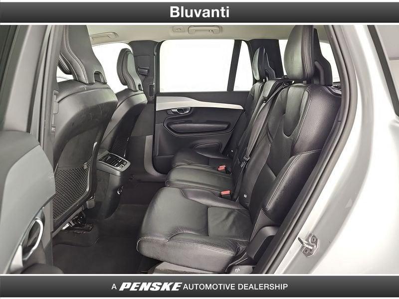 Volvo XC90 D5 AWD Geartronic 7 posti Momentum