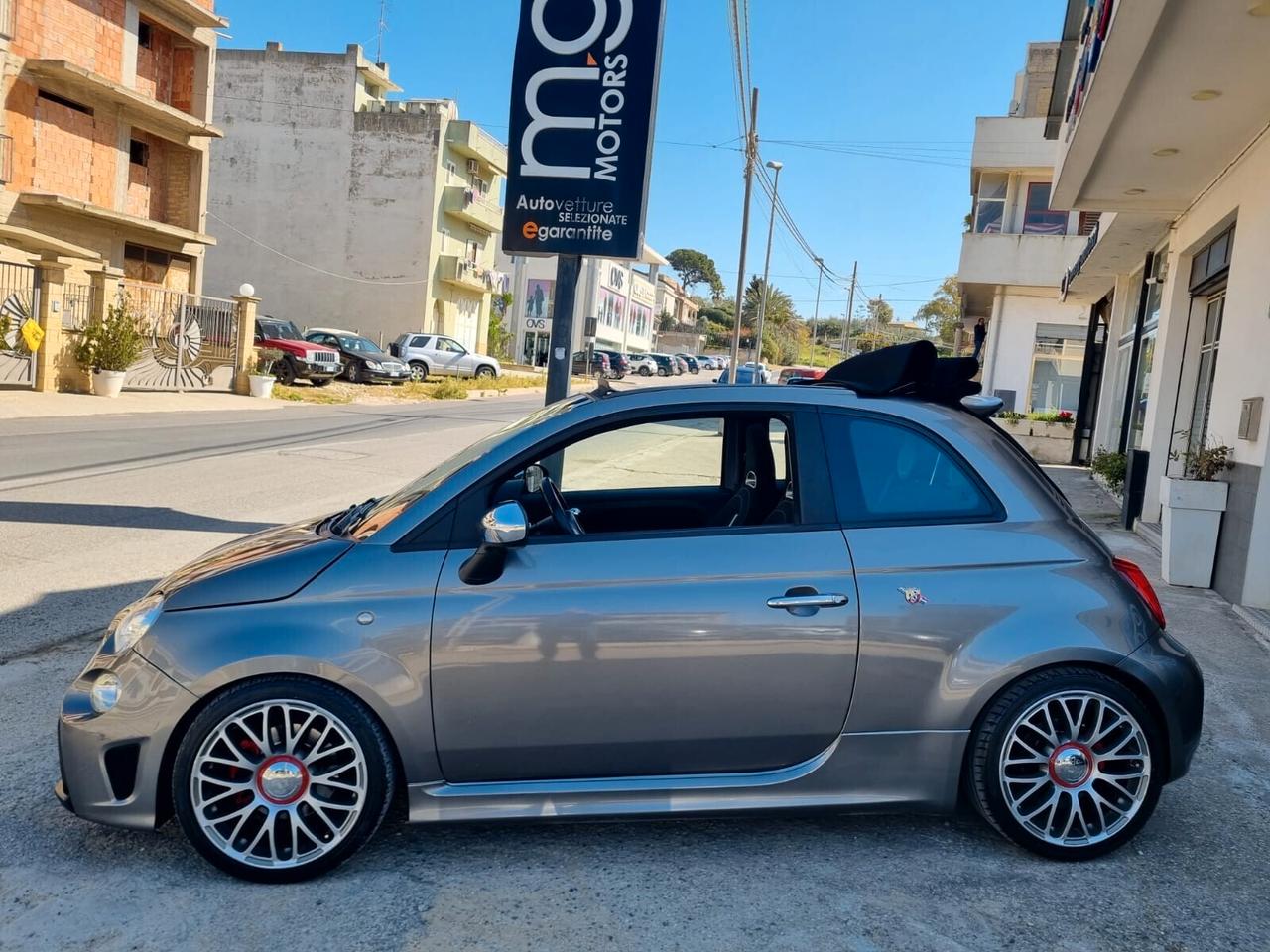 Abarth 500 C 1.4 Turbo T-Jet Custom Cabriolet