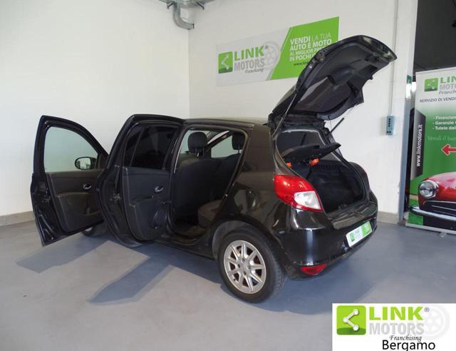 RENAULT Clio 1.2 16V 5 porte Confort -NEOPATENTATI