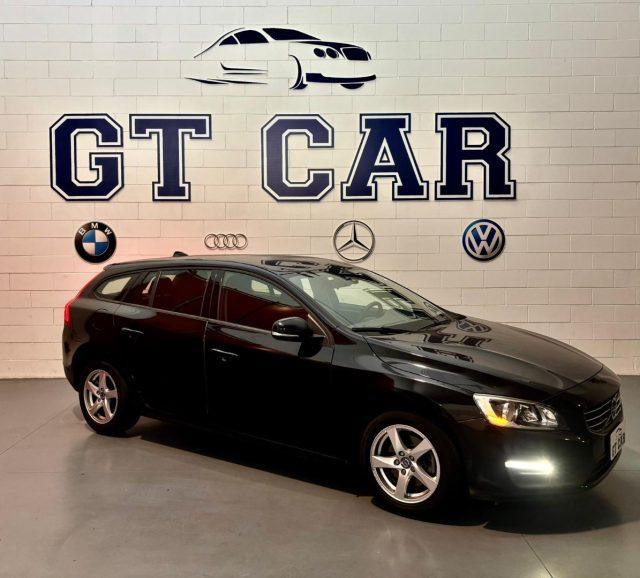 VOLVO V60 D2 1.6 Powershift Kinetic